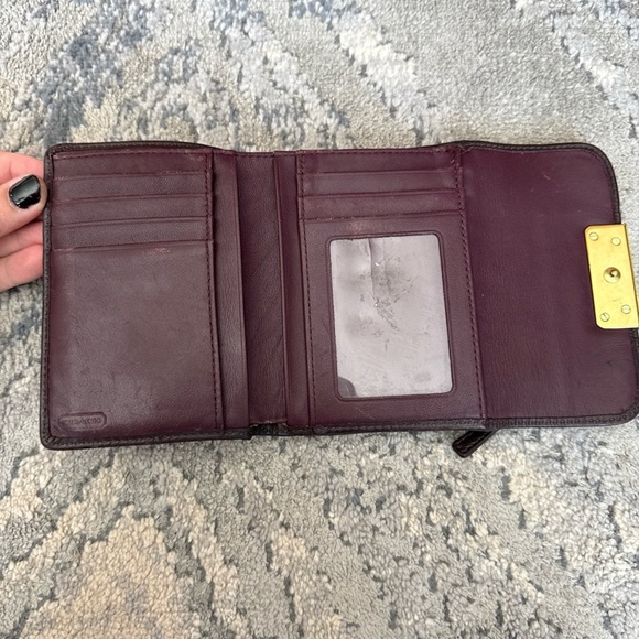 COACH Bifold Wallet Signature C Logo Purple Shimmer Flaws - Picture 8 of 12